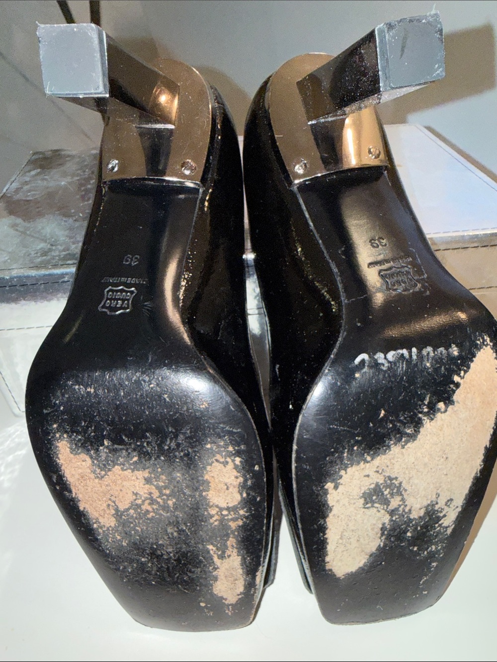 Beautiful Lanvin Black Patent Square Toe Fringe Metal Pump - Picture 6 of 13